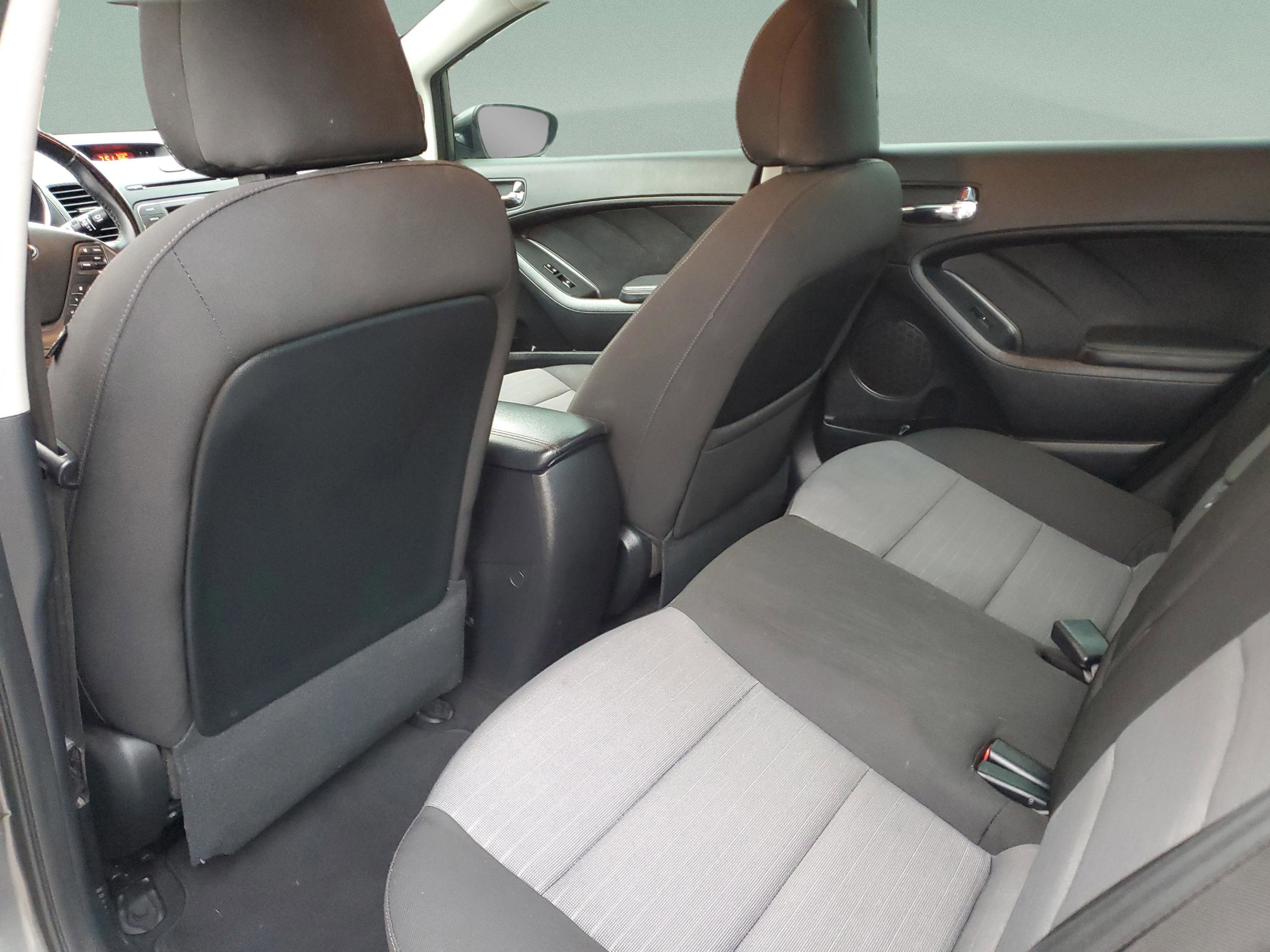 Used 2015 Kia Forte EX image 10