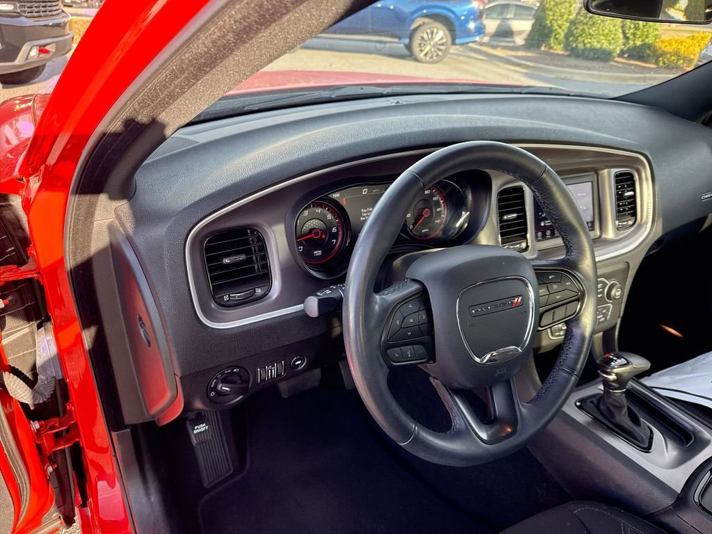 Used 2022 Dodge Charger SXT w/ Blacktop Package image 34
