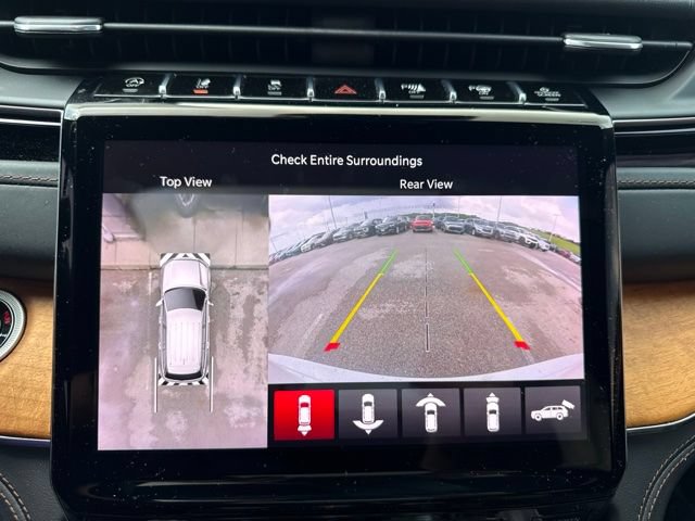 Used 2023 Jeep Grand Cherokee Summit AWD/4WD image 16