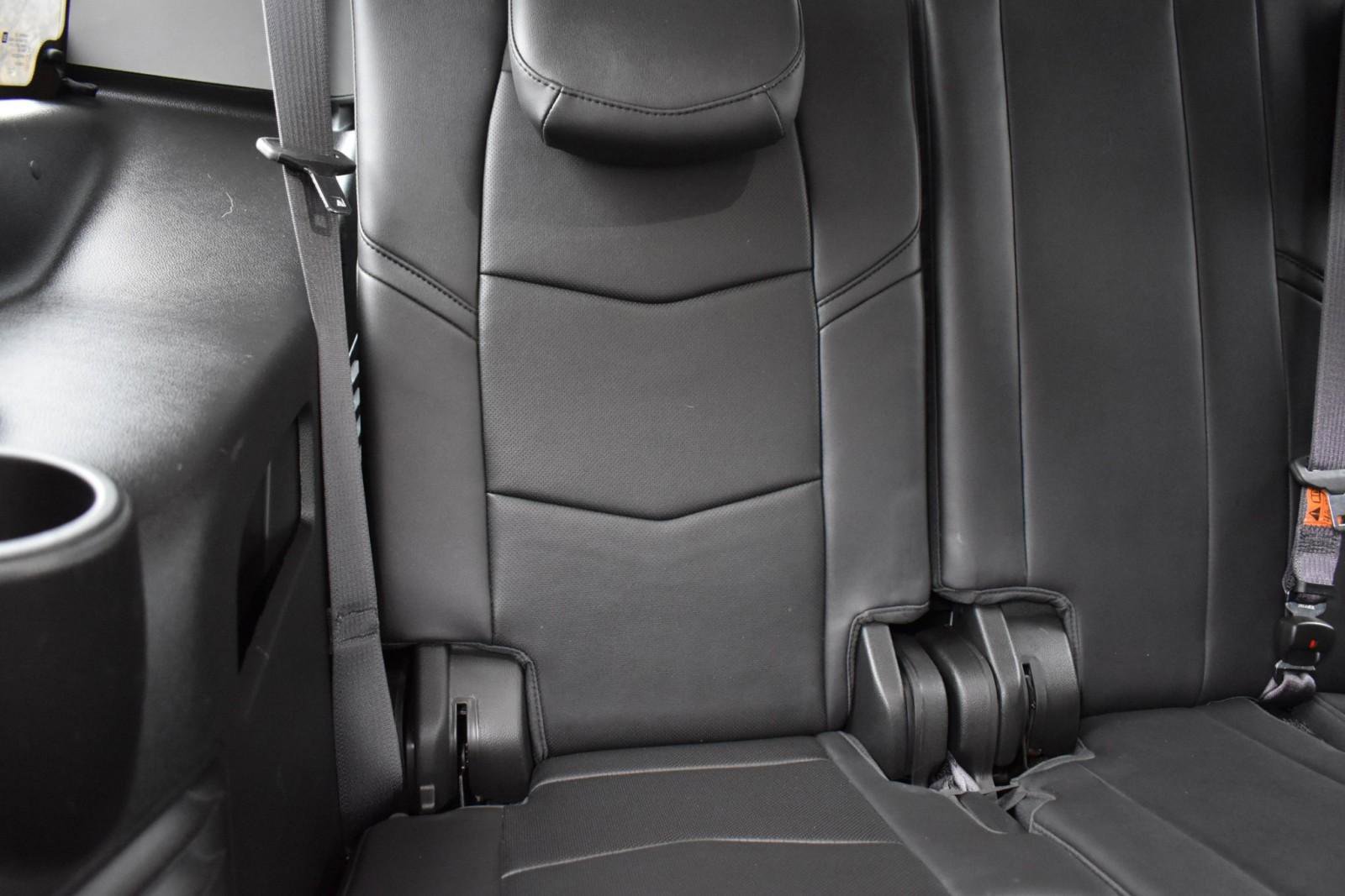 Used 2017 Cadillac Escalade Luxury image 50