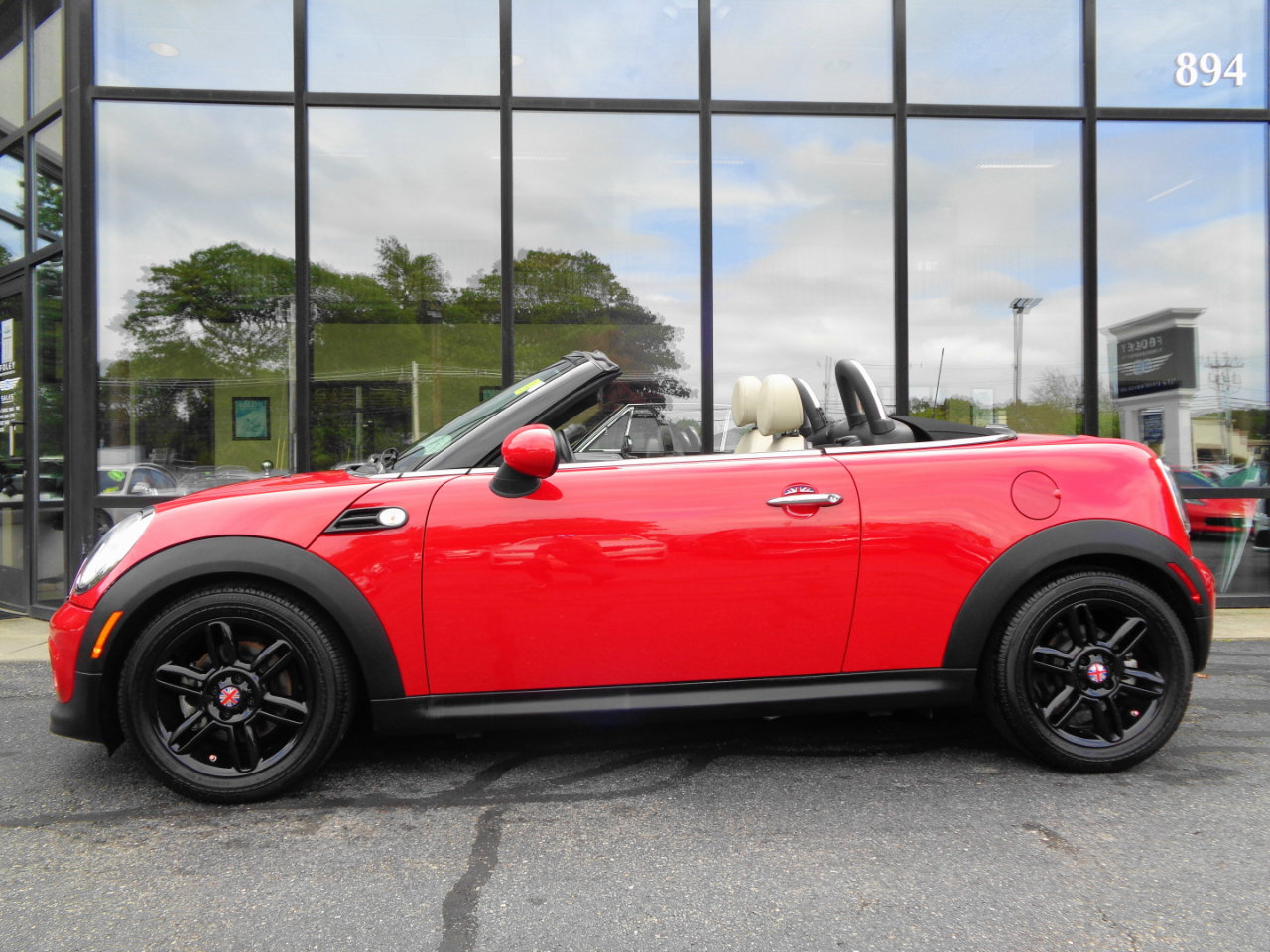 Used 2014 MINI Cooper Roadster 2dr image 6
