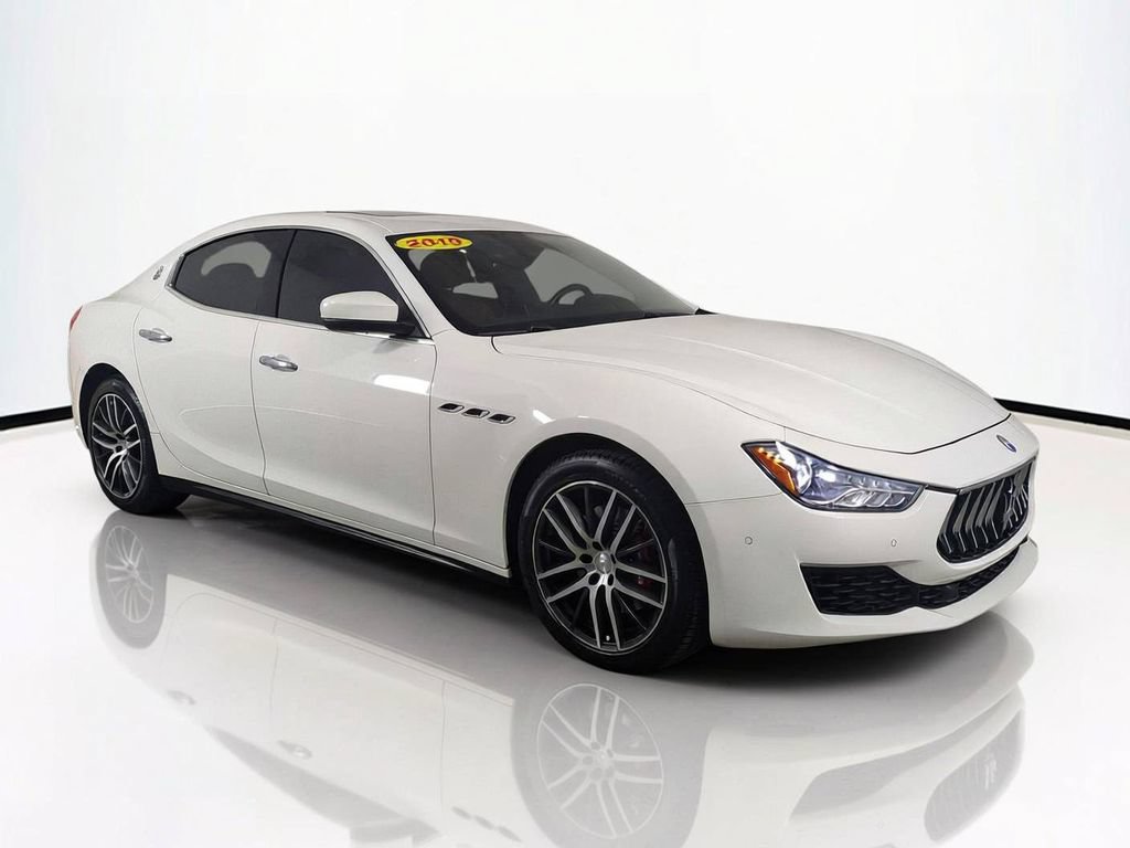 Used 2019 Maserati Ghibli RWD image 2