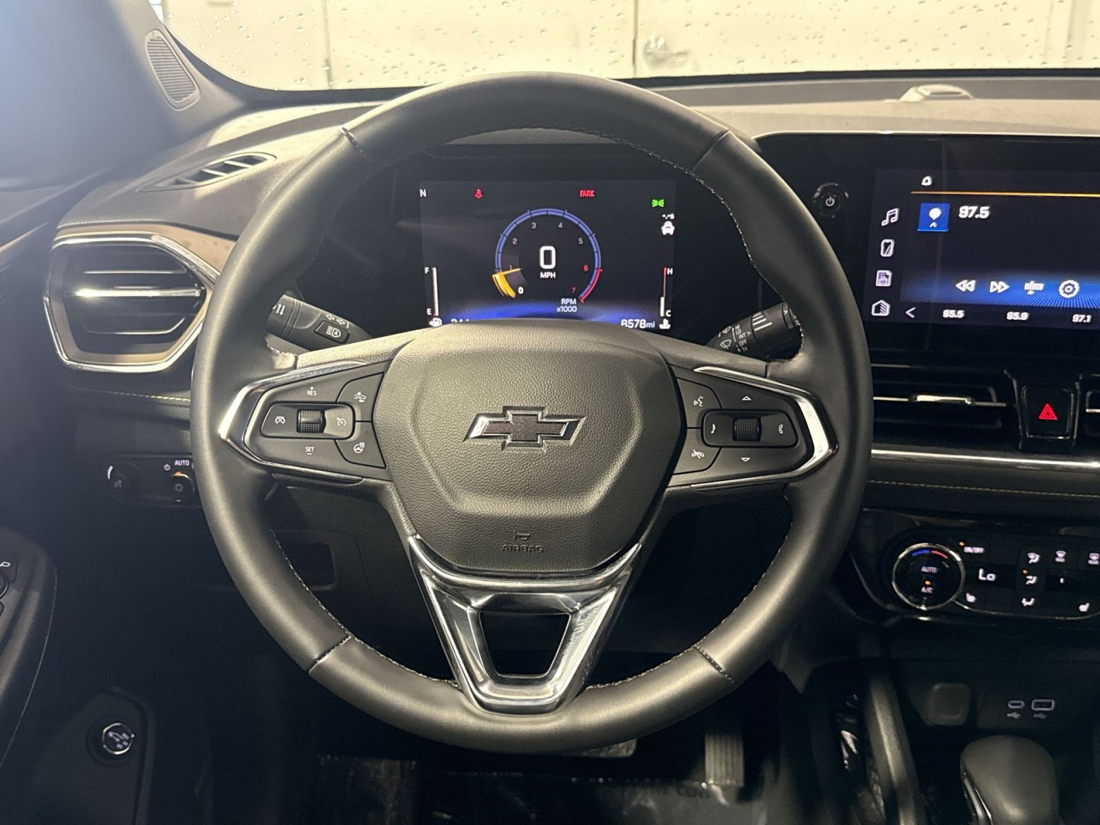 Used 2026 Chevrolet TrailBlazer ACTIV w/ Convenience Package FWD image 28