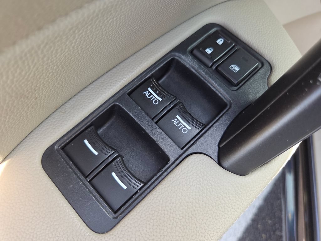 Used 2012 Acura TL FWD image 29