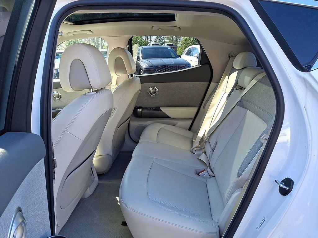 Used 2025 Genesis GV60 RWD image 20