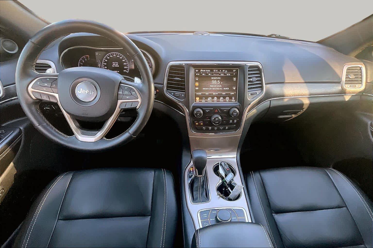 Used 2017 Jeep Grand Cherokee Limited AWD/4WD image 13