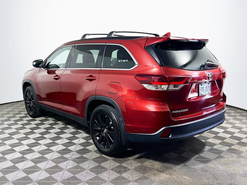 Certified 2019 Toyota Highlander SE AWD/4WD image 5