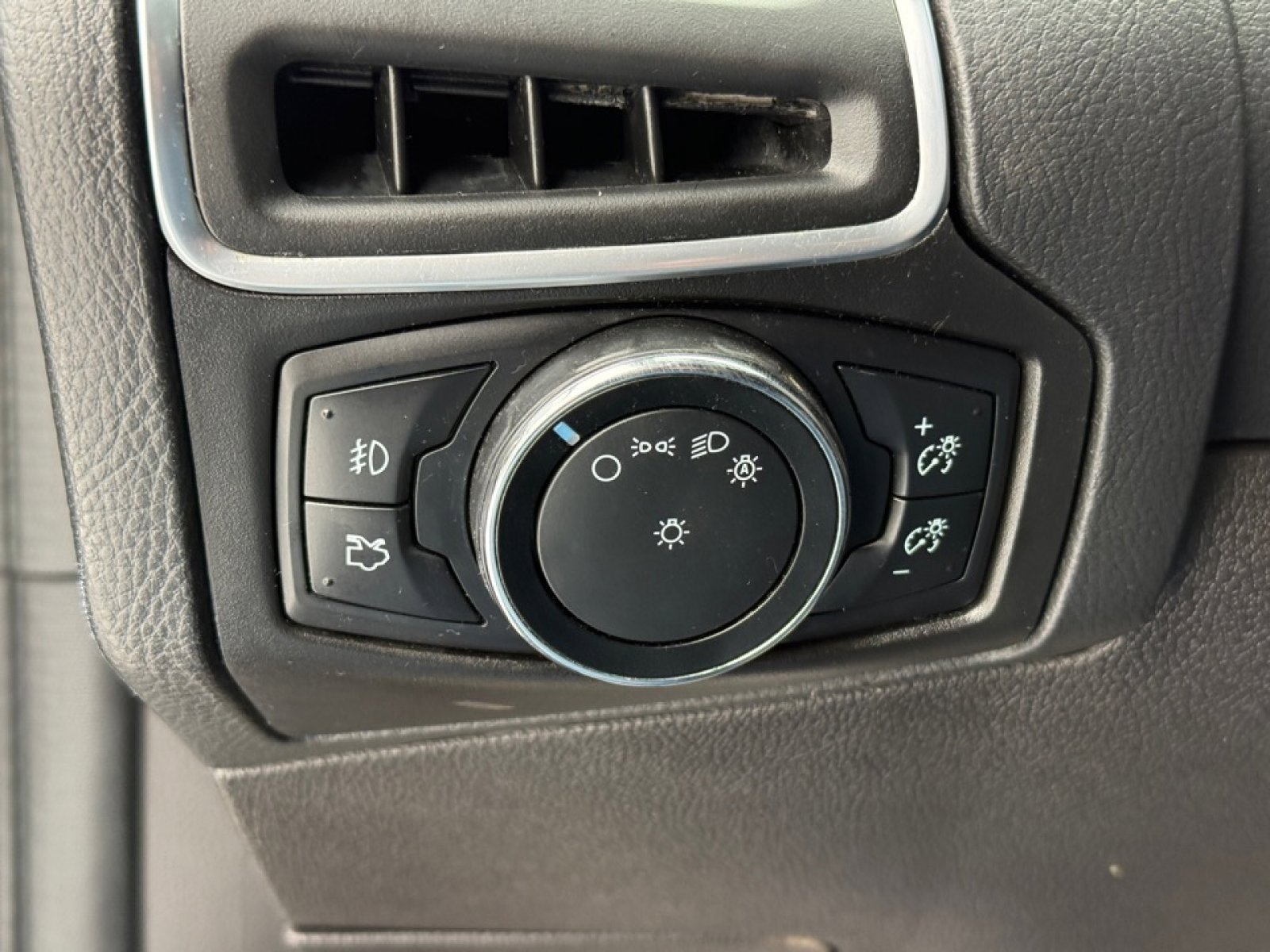 Used 2013 Ford Focus Titanium image 31