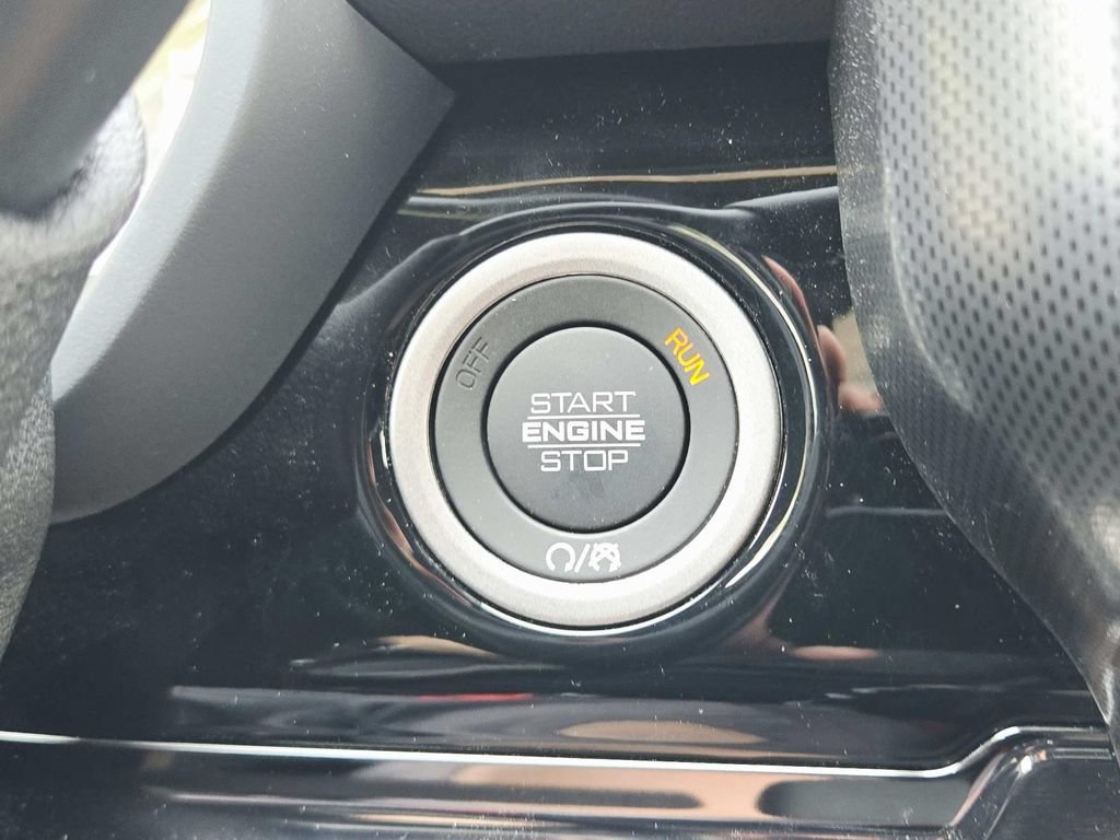 New 2026 RAM 3500 Limited AWD/4WD image 32
