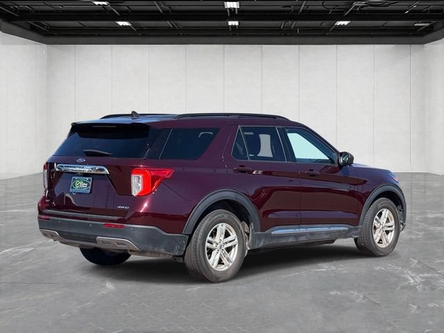 Used 2022 Ford Explorer XLT w/ Equipment Group 202A AWD/4WD image 4