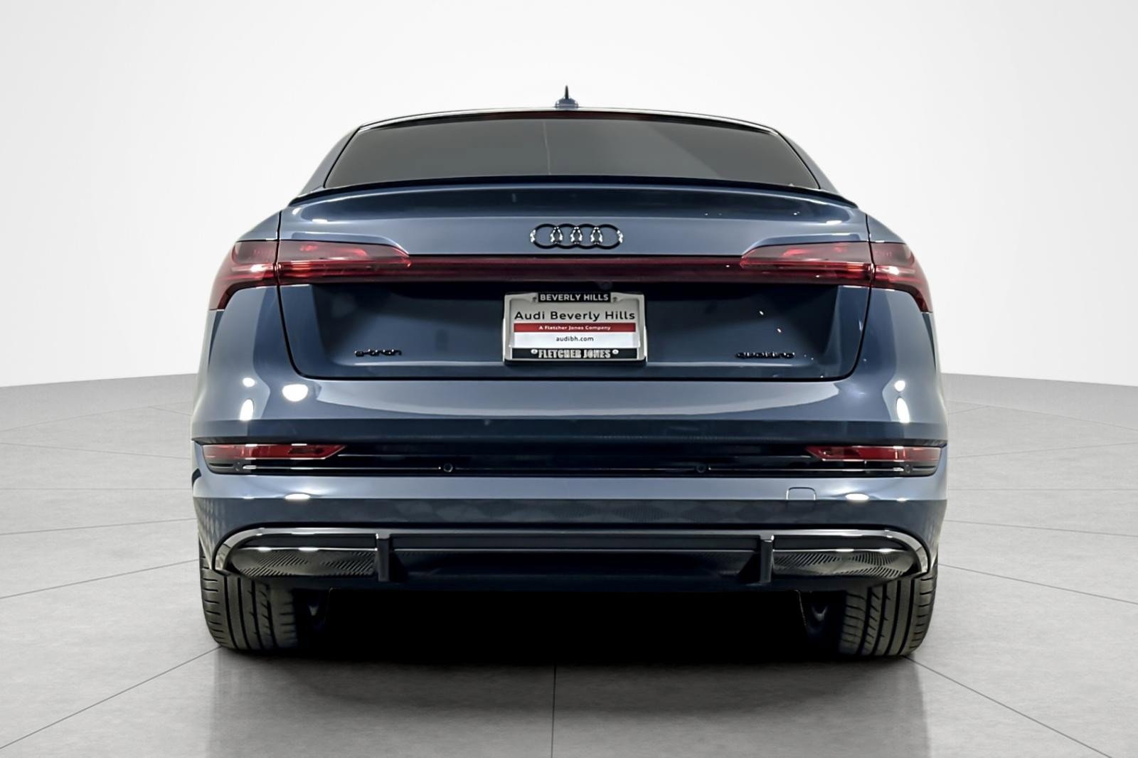 Certified 2023 Audi e-tron Premium w/ Convenience Plus Package AWD/4WD image 4