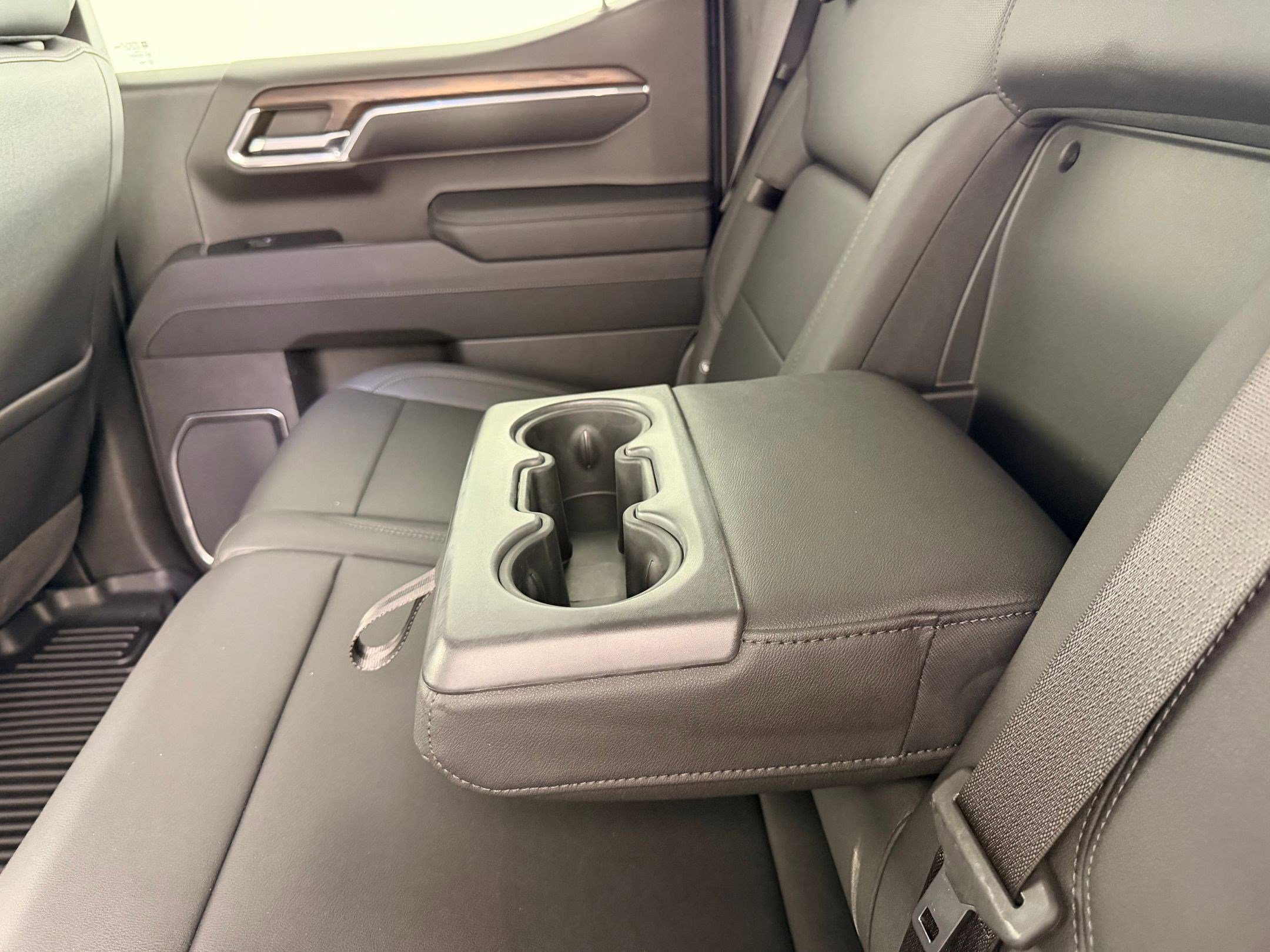 Used 2023 GMC Sierra 1500 SLT w/ SLT Premium Plus Package AWD/4WD image 20