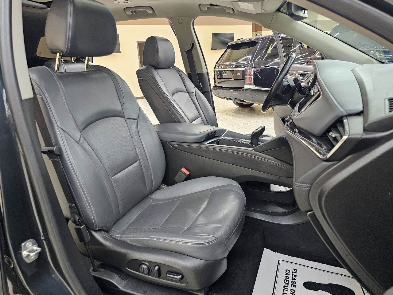 Used 2018 Buick Enclave Premium w/ Experience Buick Package FWD image 20