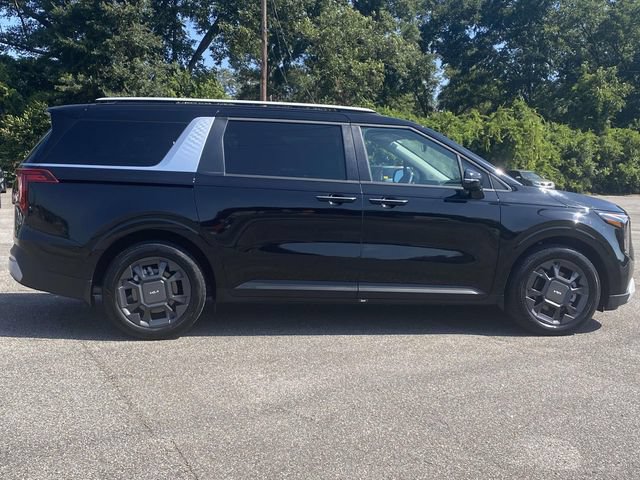 New 2026 Kia Carnival EX FWD image 2