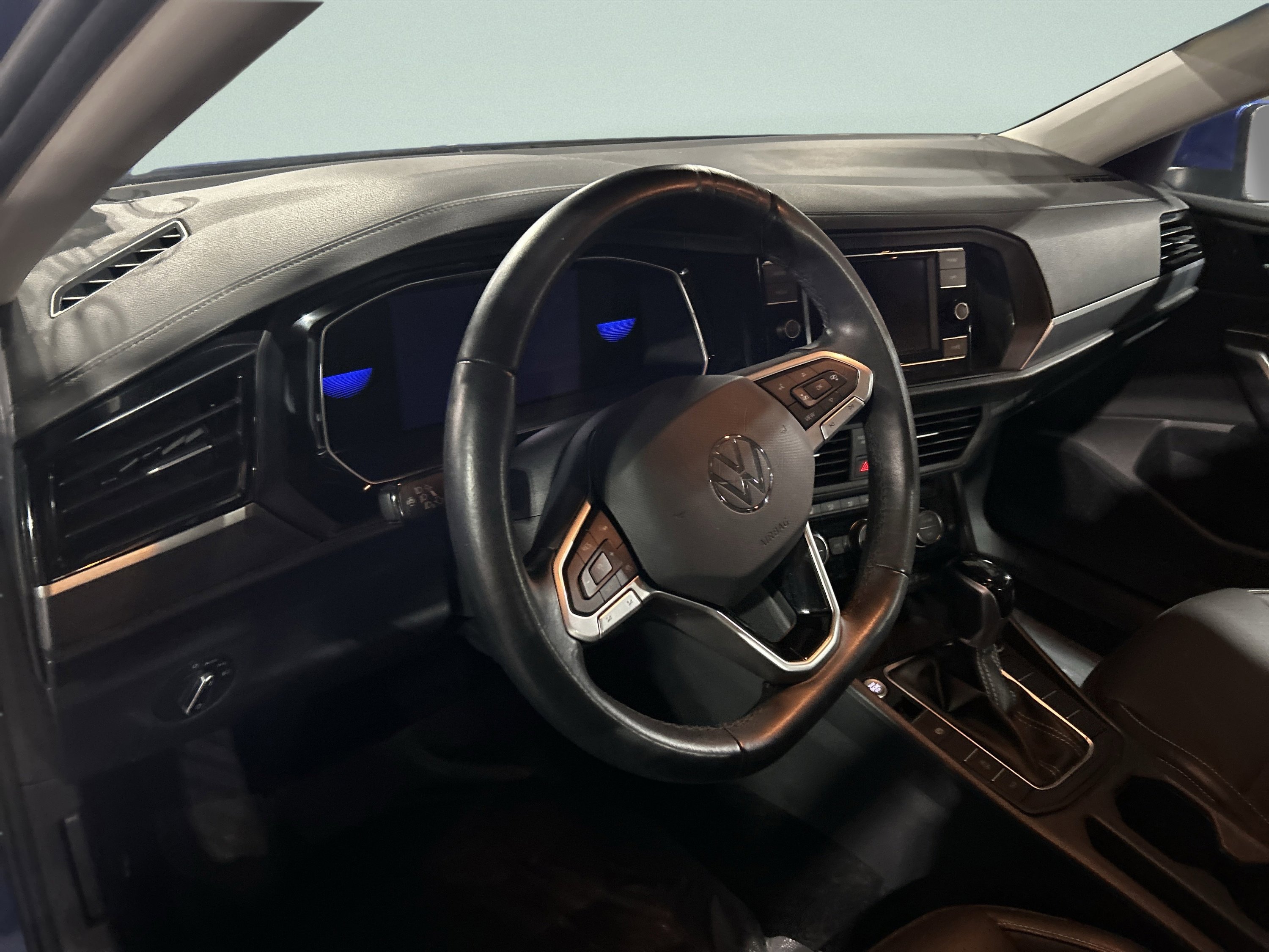 Used 2024 Volkswagen Jetta SE image 13