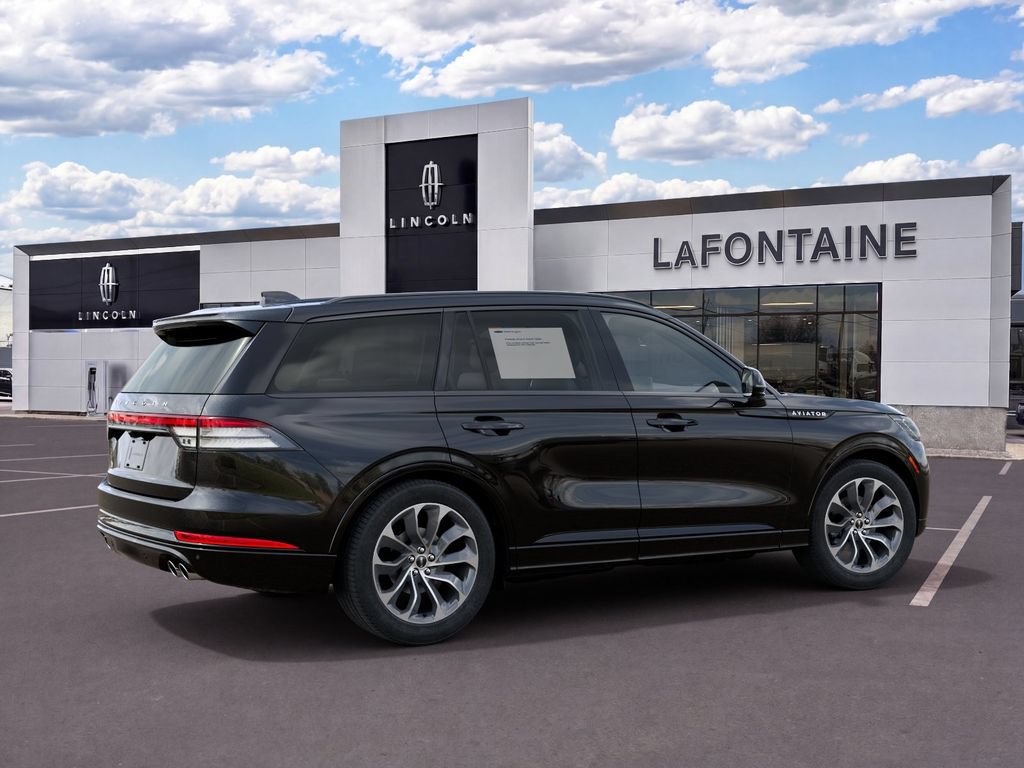 New 2027 Lincoln Aviator AWD w/ Jet Appearance Package image 6