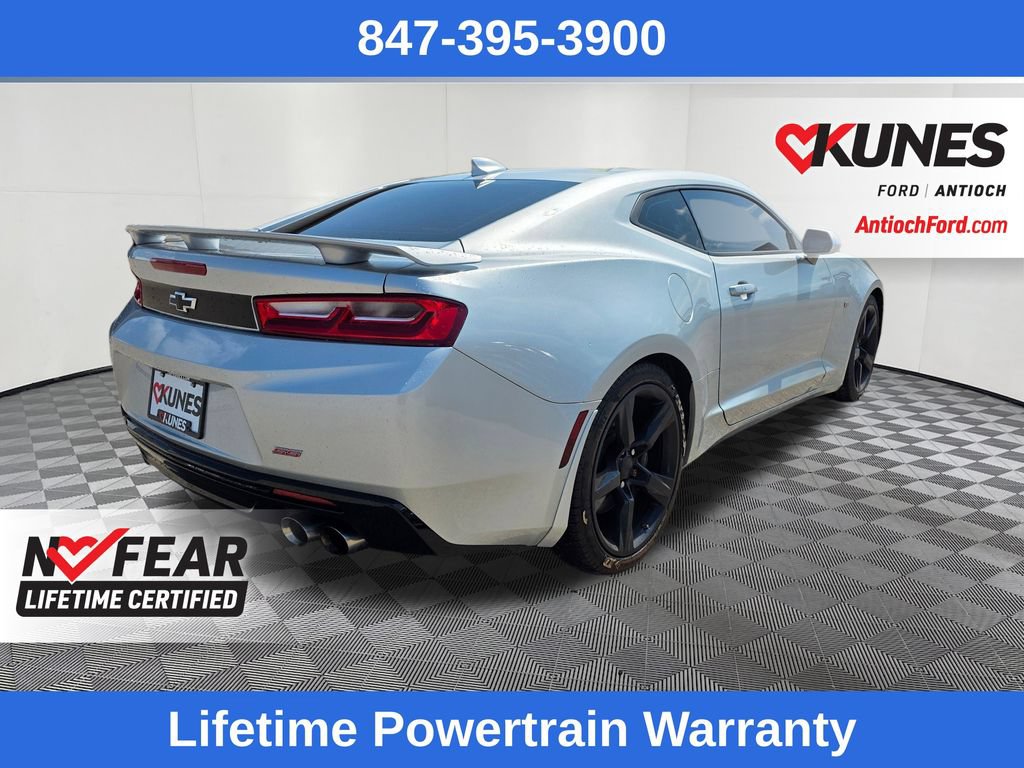 Used 2018 Chevrolet Camaro SS RWD image 7