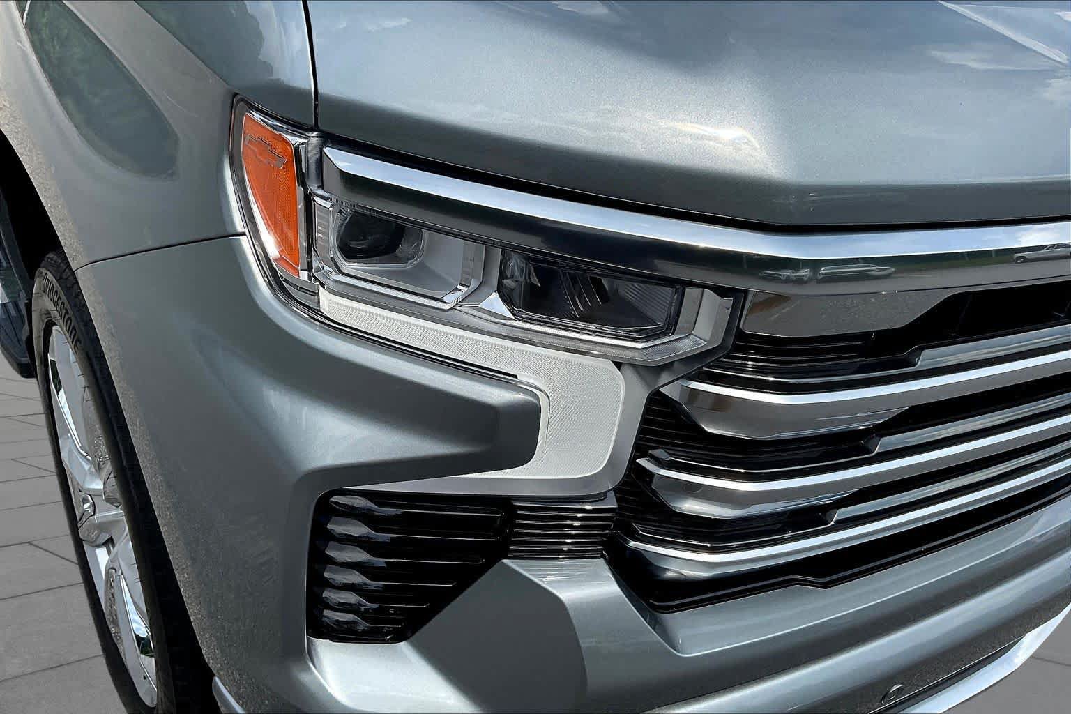 Used 2026 Chevrolet Silverado 1500 High Country w/ High Country Premium Package AWD/4WD image 54