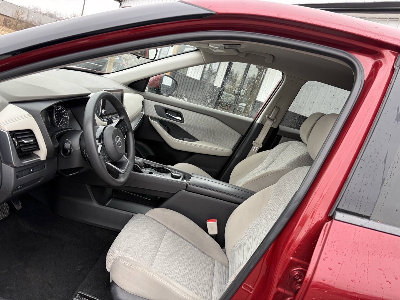 Used 2021 Nissan Rogue SV AWD/4WD image 14
