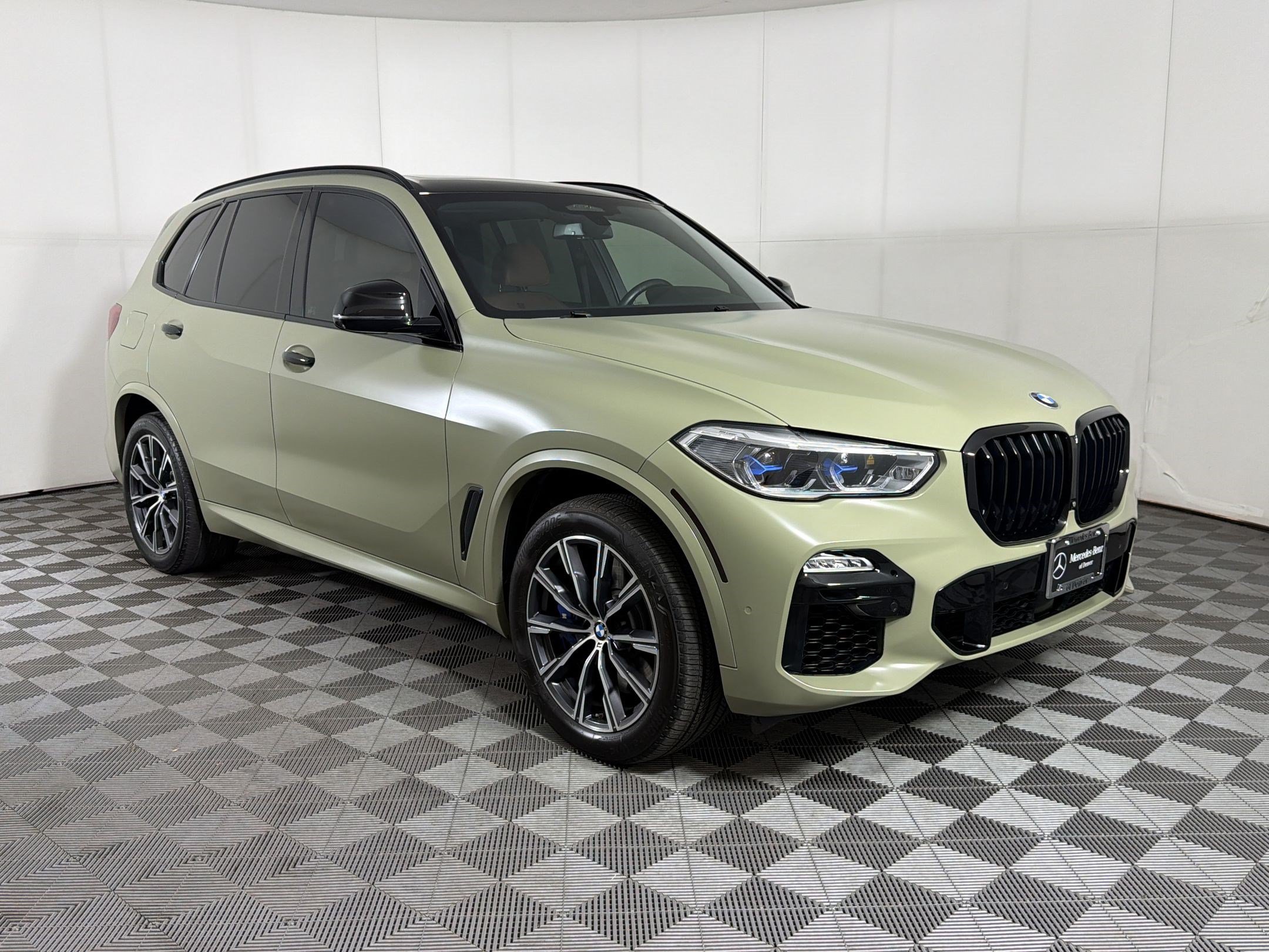 Used 2020 BMW X5 M50i w/ Executive Package AWD/4WD image 7
