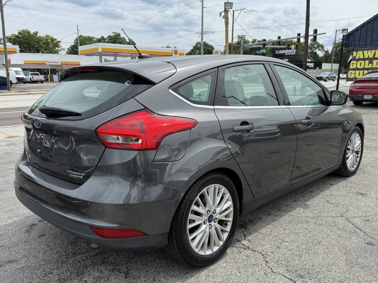 Used 2015 Ford Focus Titanium FWD image 7