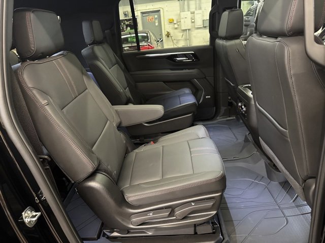 New 2026 Chevrolet Suburban RST w/ RST Capability Package image 25