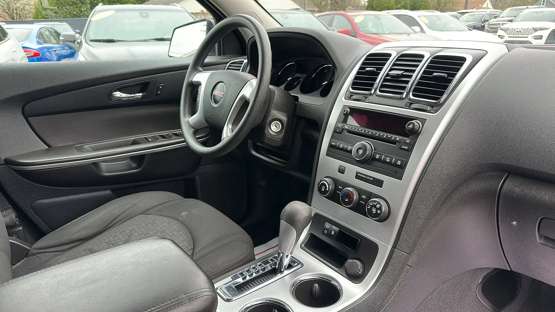 Used 2010 GMC Acadia SL image 19