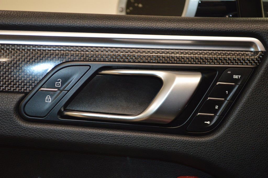 Certified 2023 Porsche Macan GTS AWD/4WD image 19