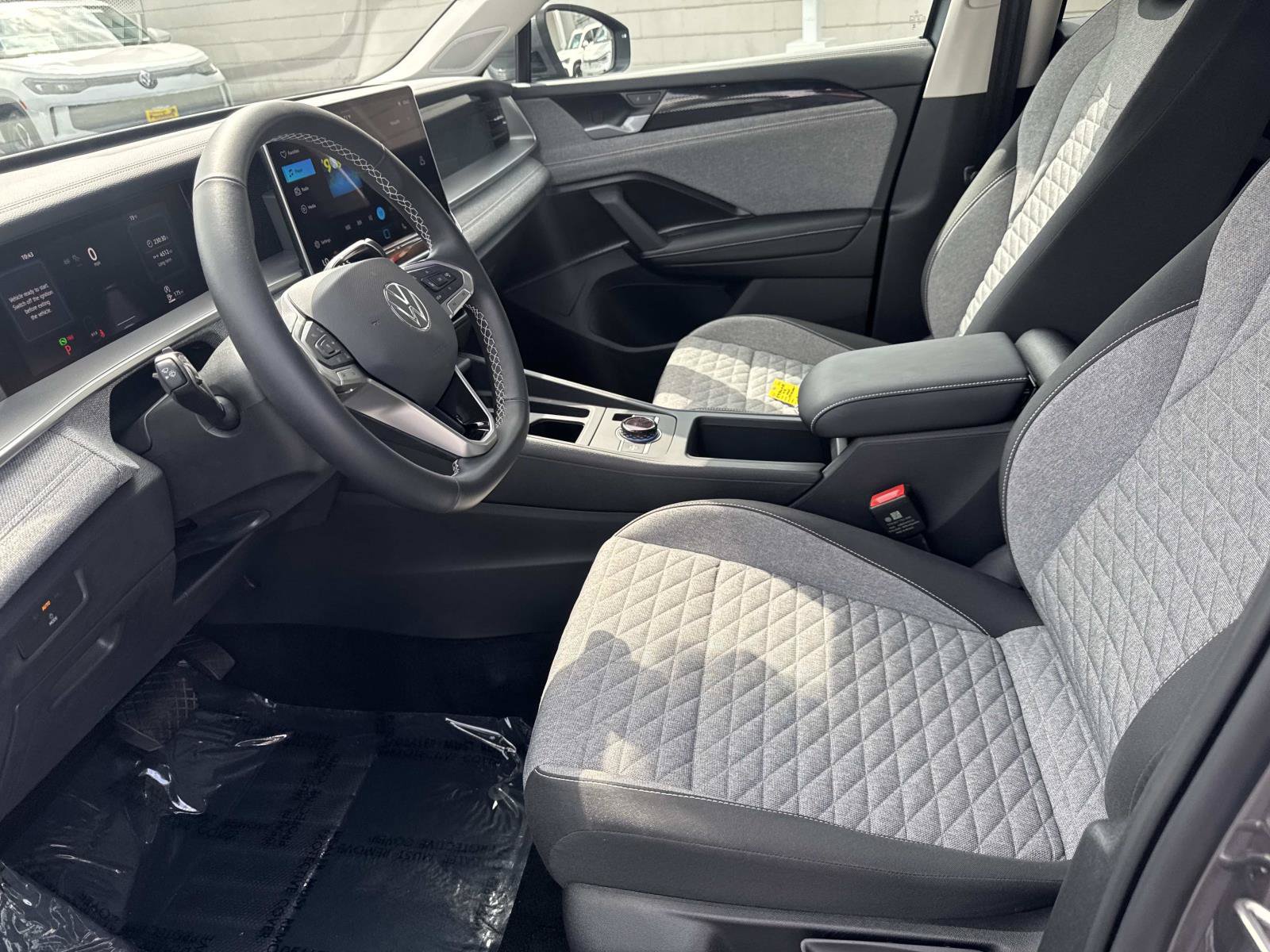Certified 2025 Volkswagen Tiguan S image 14