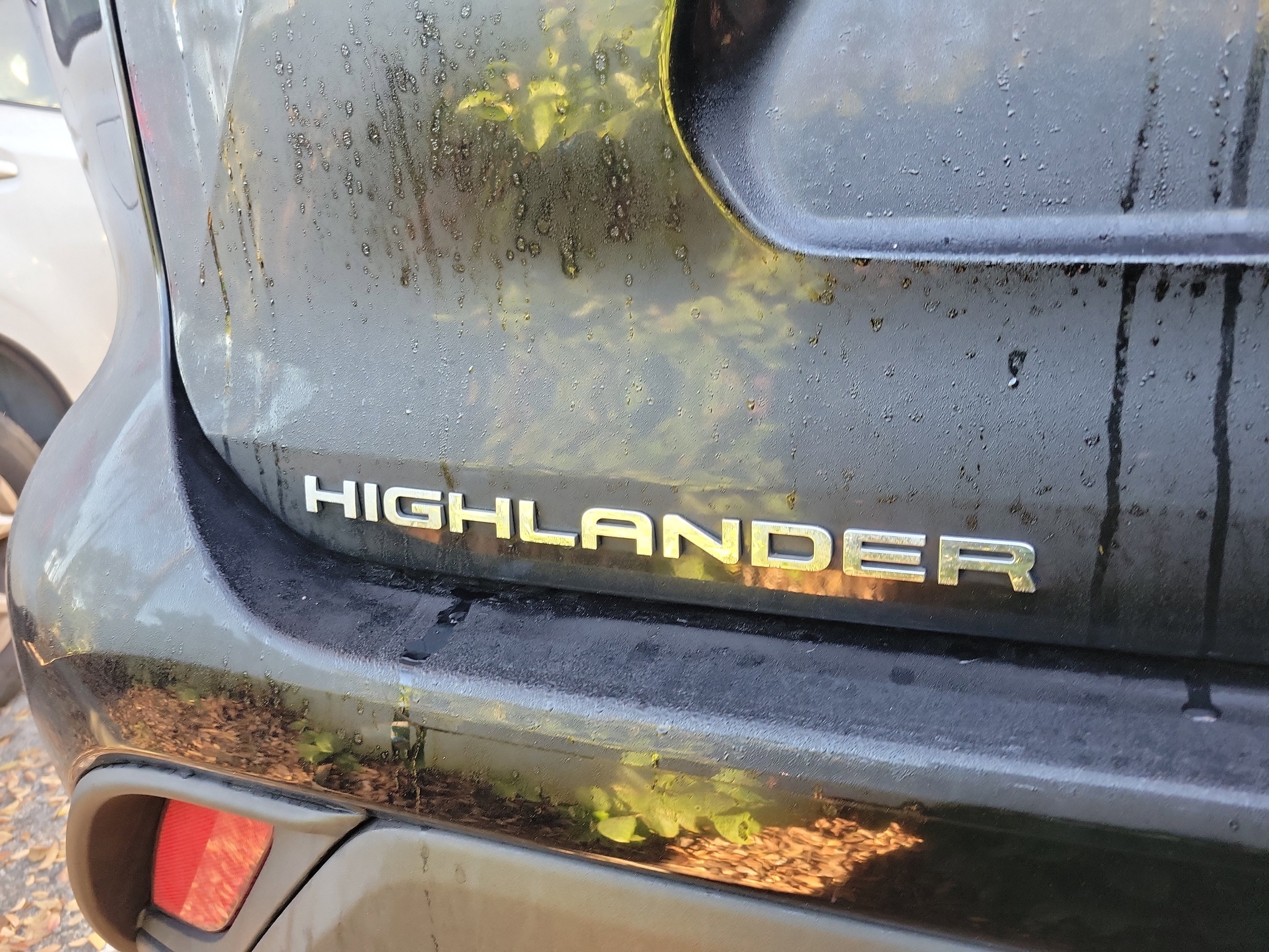 Used 2024 Toyota Highlander XLE image 30