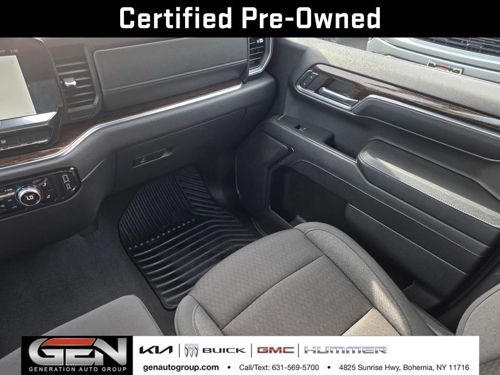 Used 2024 GMC Sierra 1500 SLE image 17