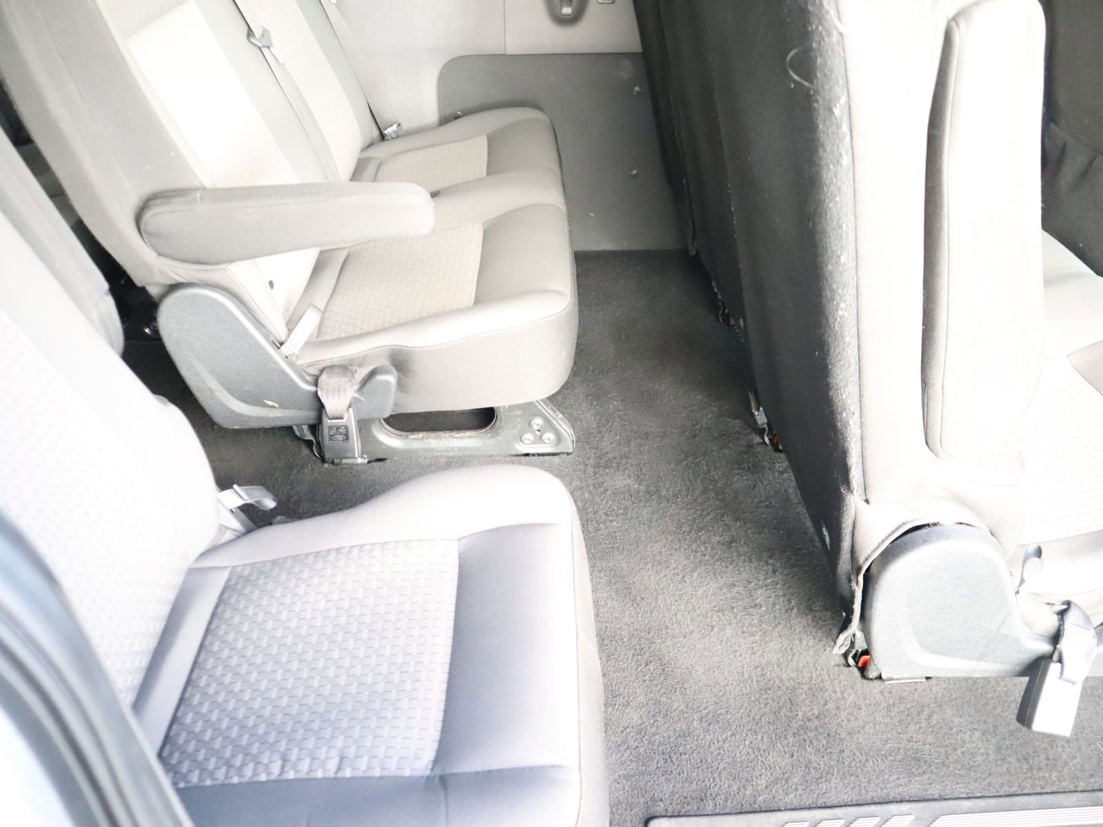 Used 2024 Ford Transit 350 XLT image 46