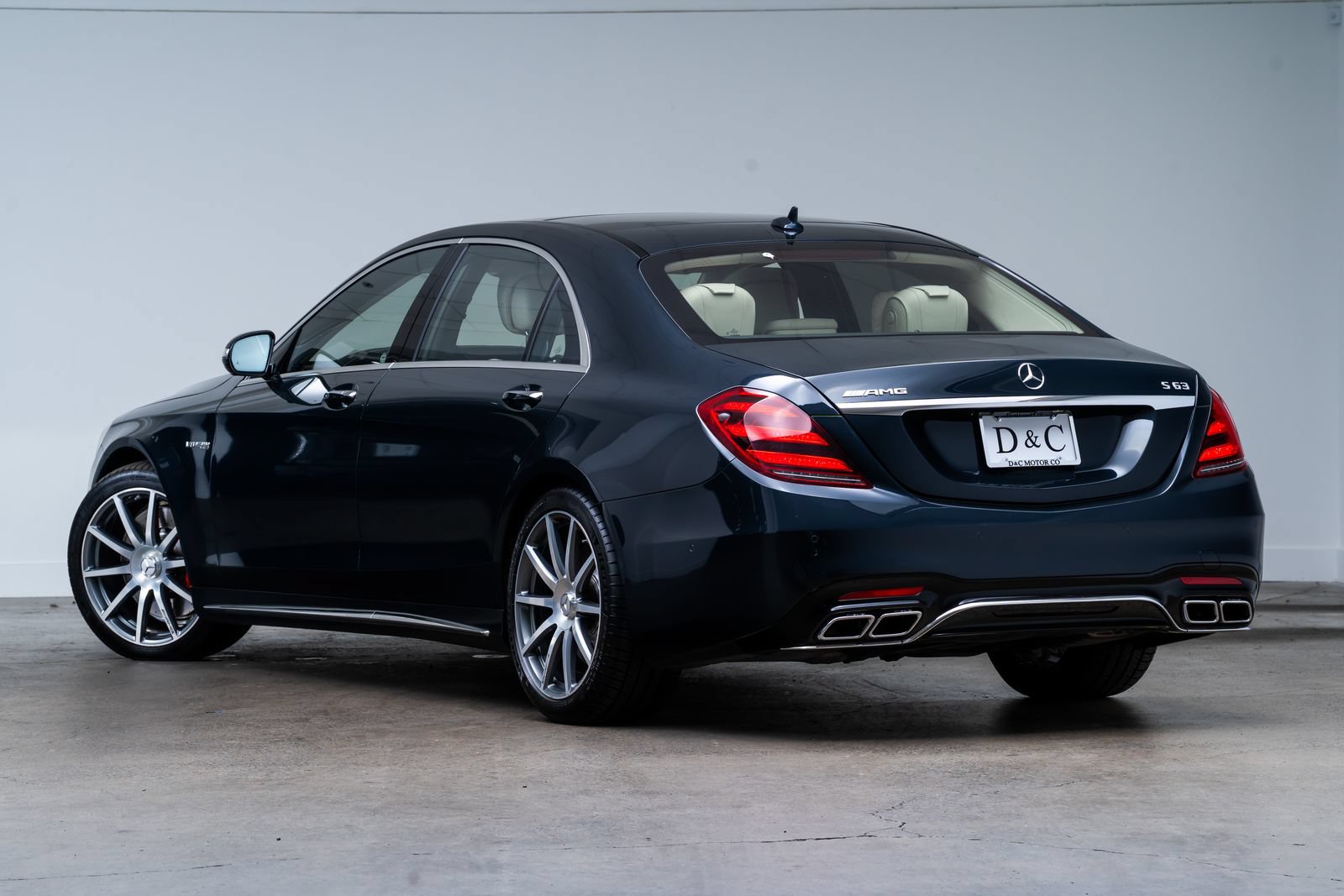 Used 2019 Mercedes-Benz S 63 AMG S 4MATIC Sedan image 4