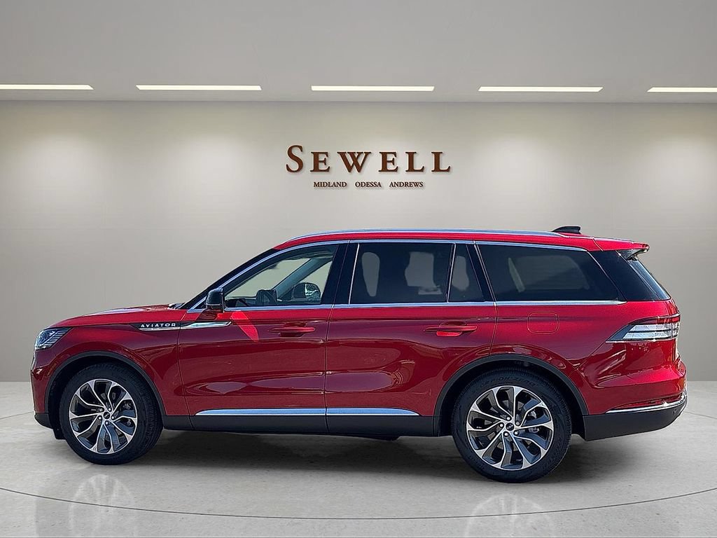 New 2026 Lincoln Aviator Reserve RWD image 2