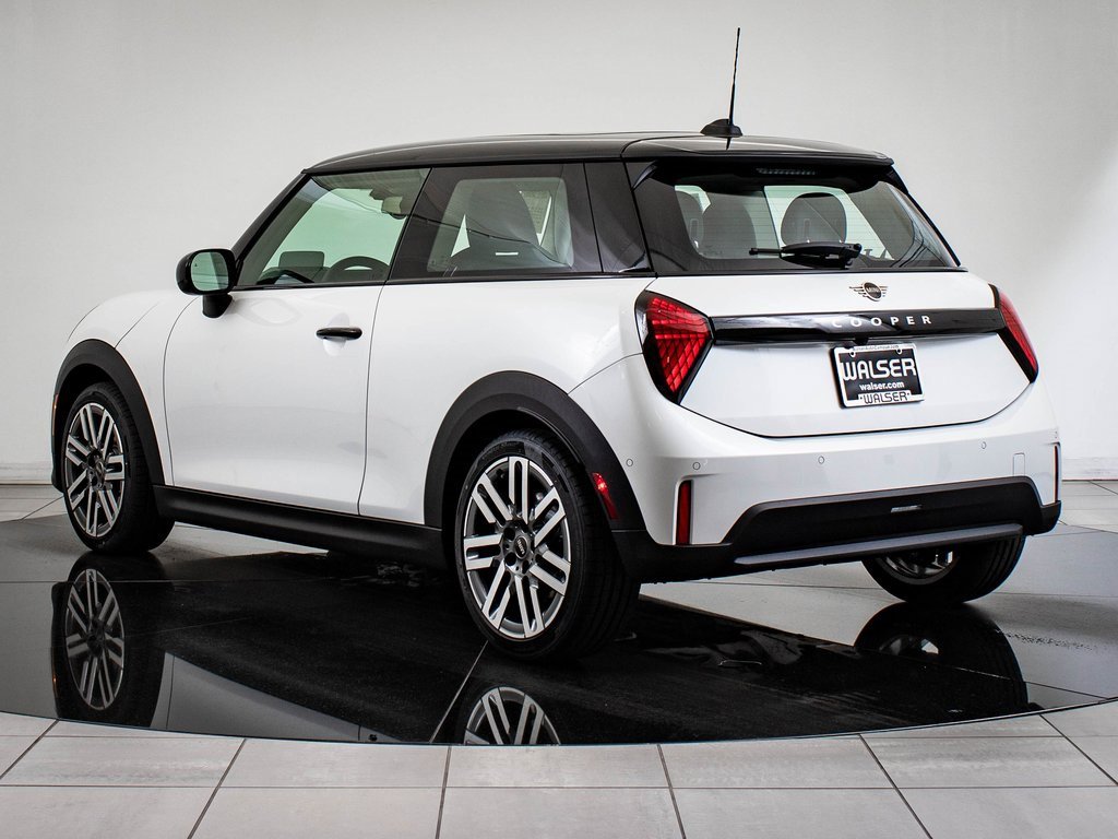 Certified 2025 MINI Cooper 2-Door Hardtop image 6