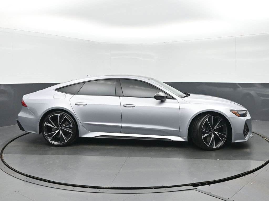 Used 2023 Audi RS 7 Sportback image 2