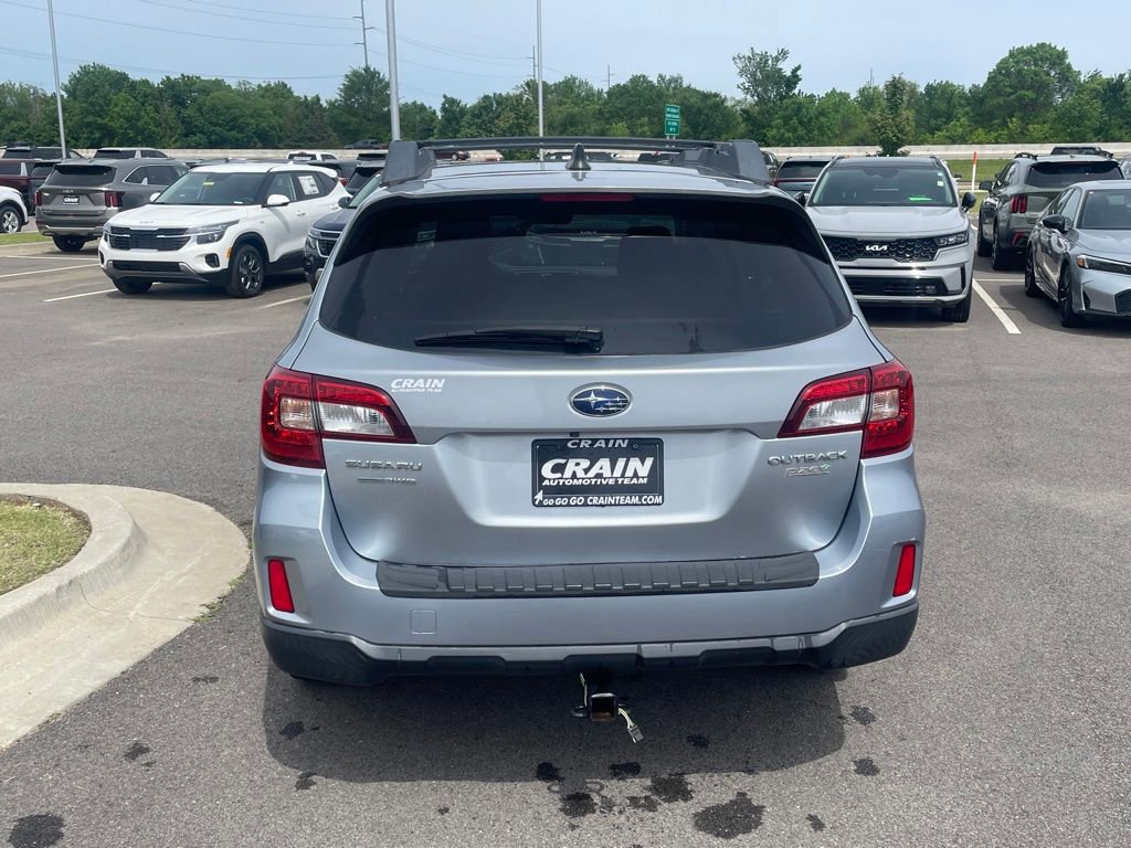 Used 2017 Subaru Outback 2.5i Premium AWD/4WD image 6