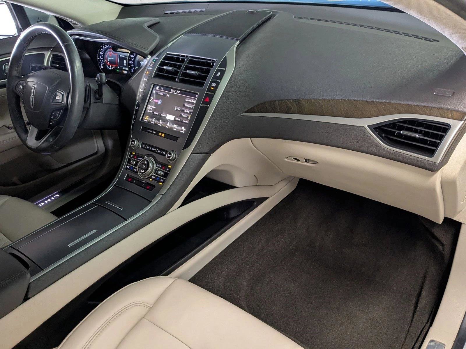 Used 2019 Lincoln MKZ Reserve FWD image 21