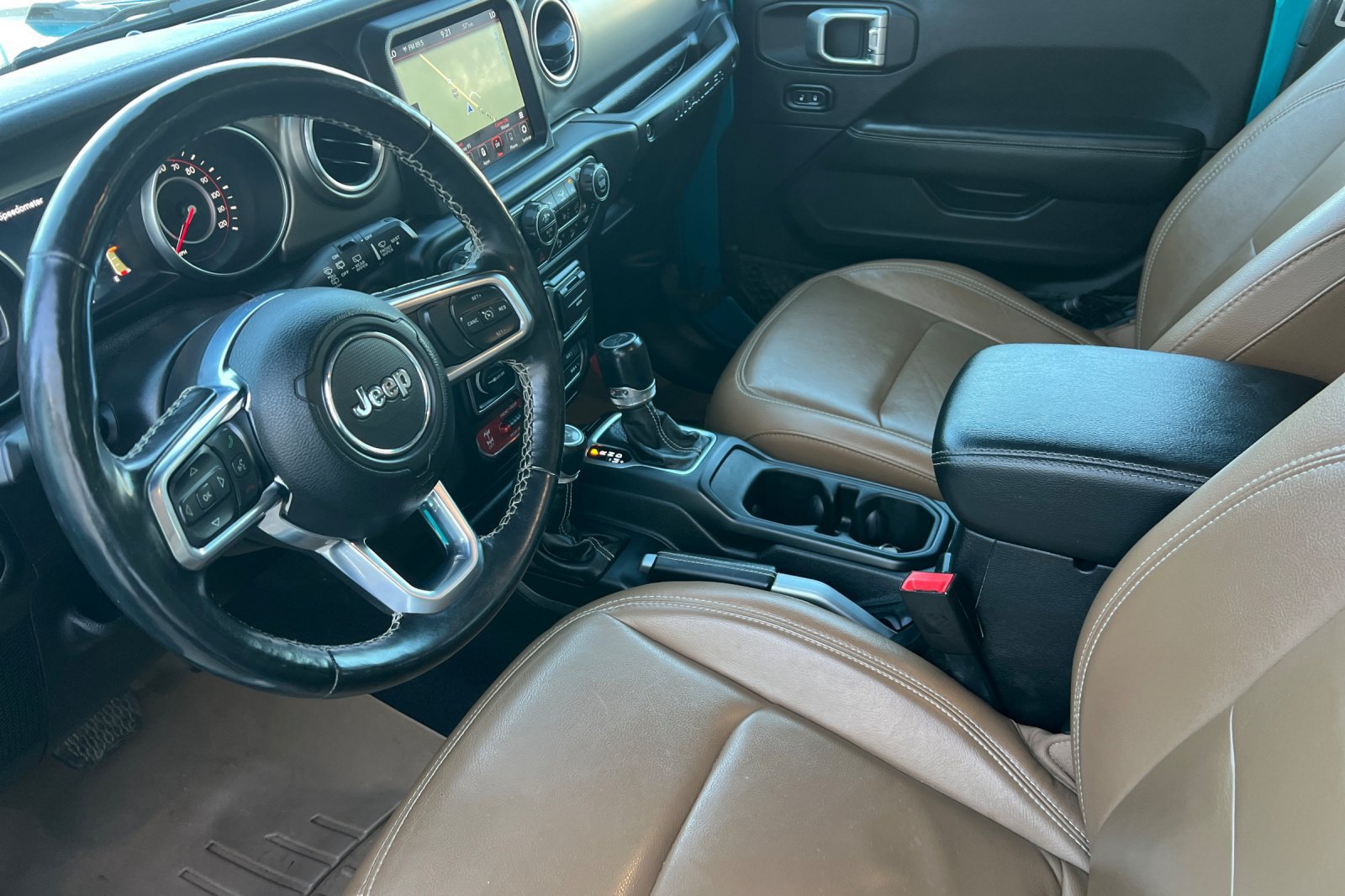 Used 2020 Jeep Wrangler Unlimited Rubicon AWD/4WD image 11