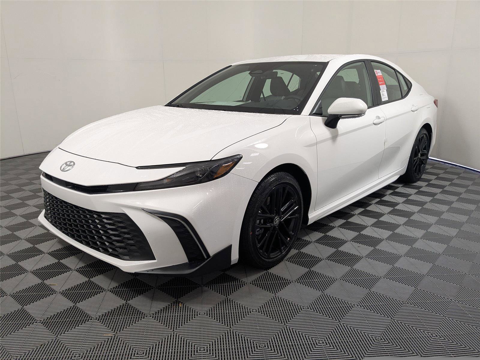 New 2026 Toyota Camry SE image 1