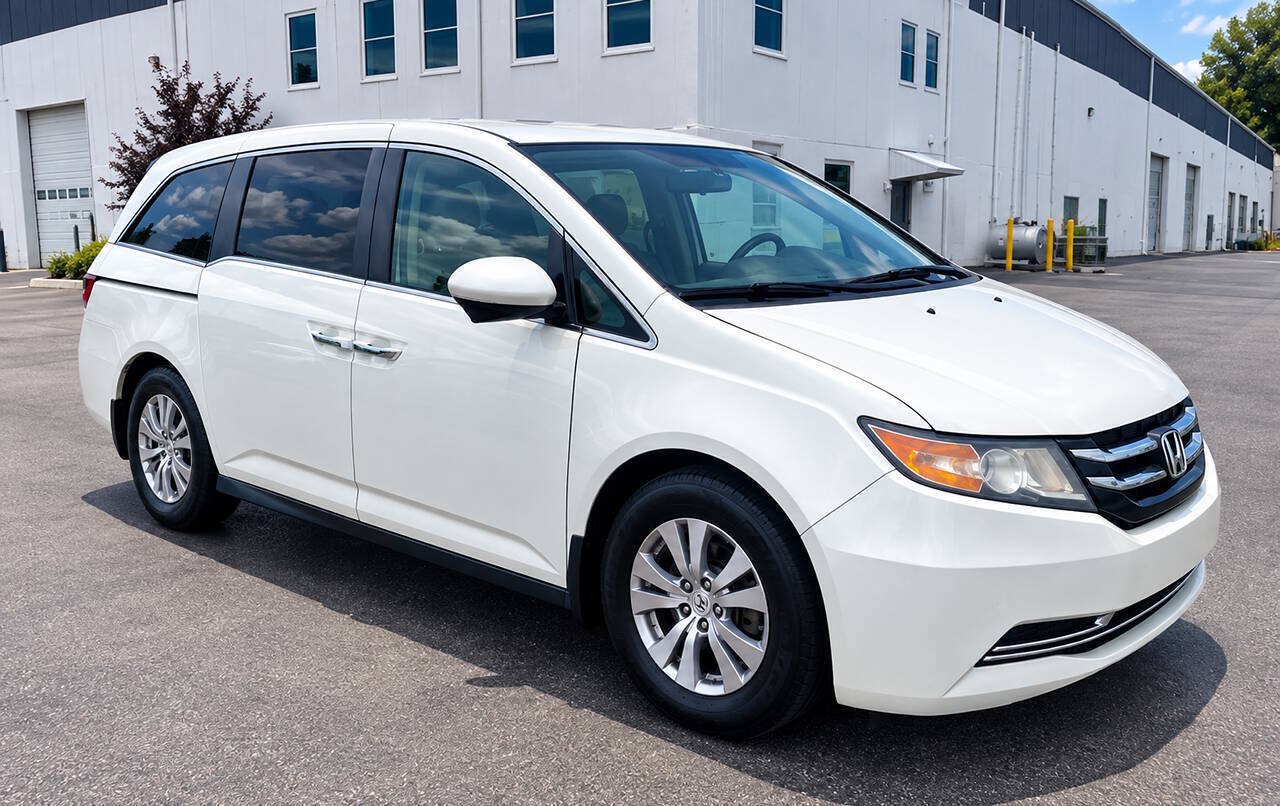 Used 2016 Honda Odyssey SE image 5