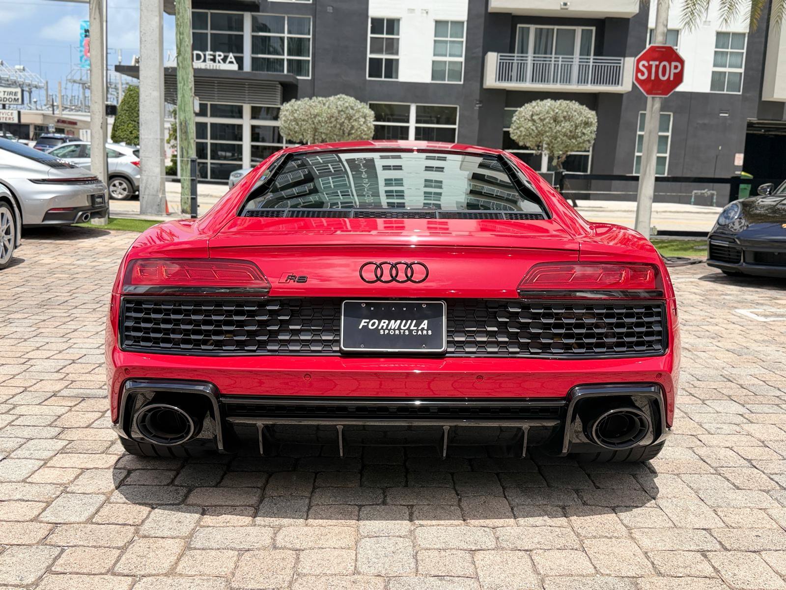 Used 2021 Audi R8 V10 RWD image 13