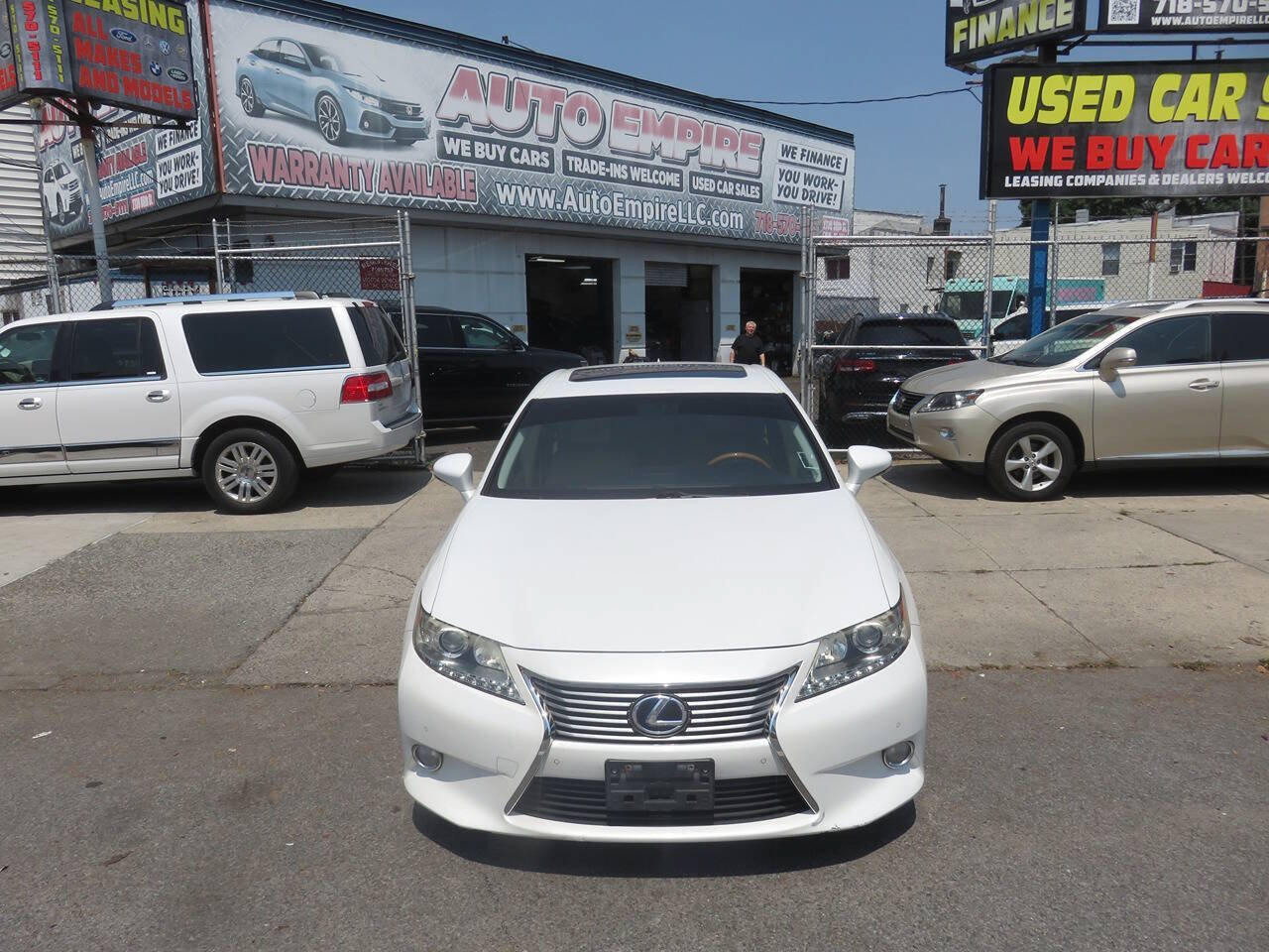 Used 2015 Lexus ES 300h w/ Premium Package w/Bamboo Trim FWD image 6
