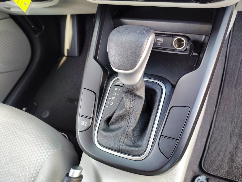 Certified 2023 Kia Soul LX w/ LX Technology Package FWD image 23