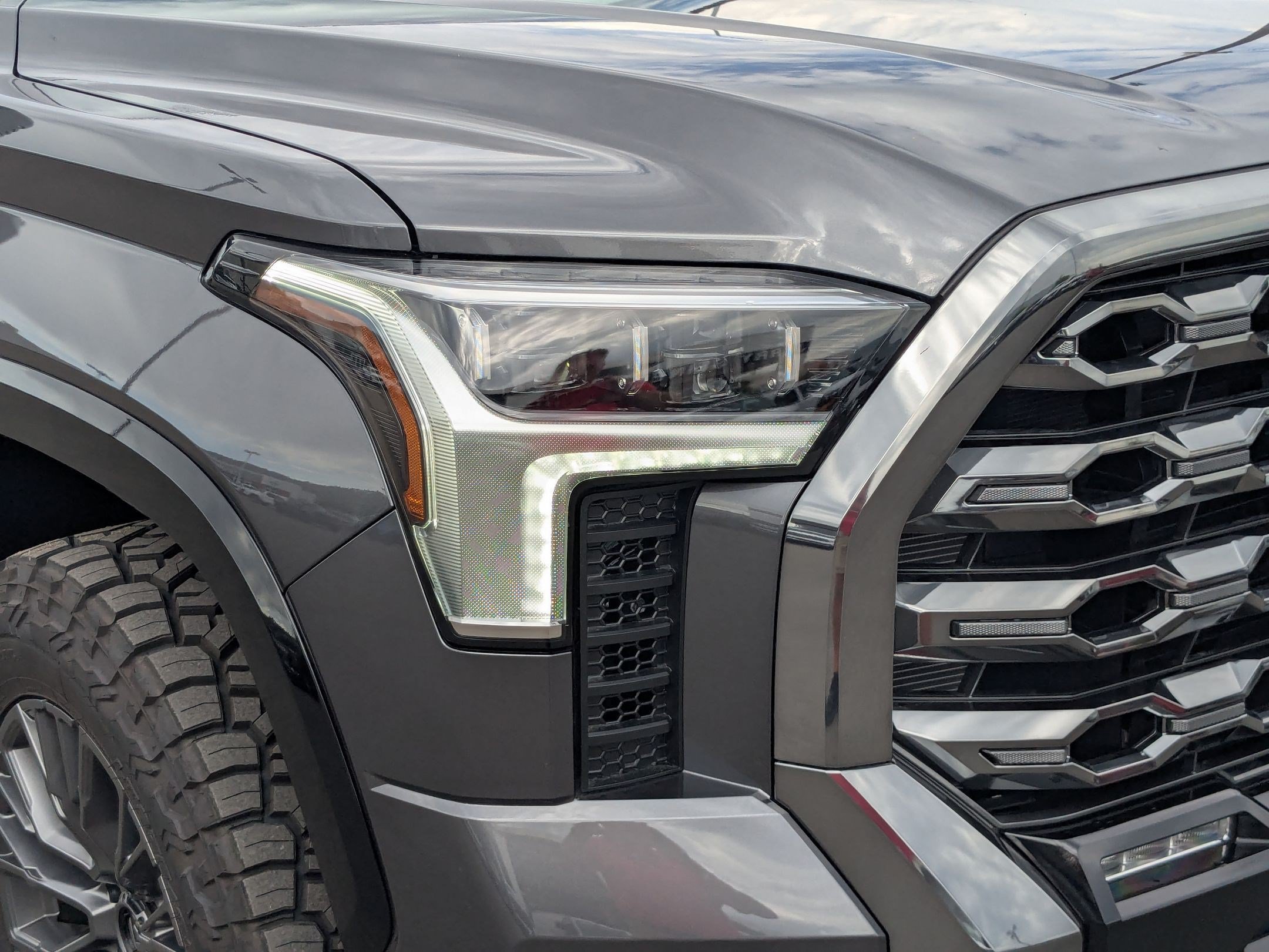 Used 2026 Toyota Tundra Platinum AWD/4WD image 10