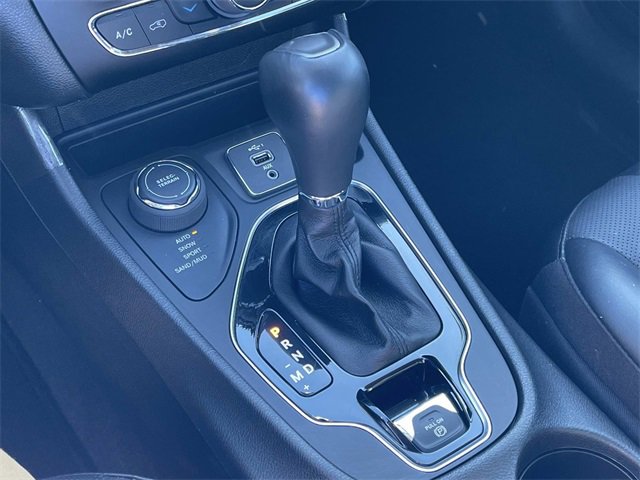 Used 2023 Jeep Cherokee Altitude Lux image 33