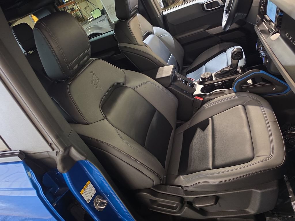 Used 2022 Ford Bronco Black Diamond AWD/4WD image 25