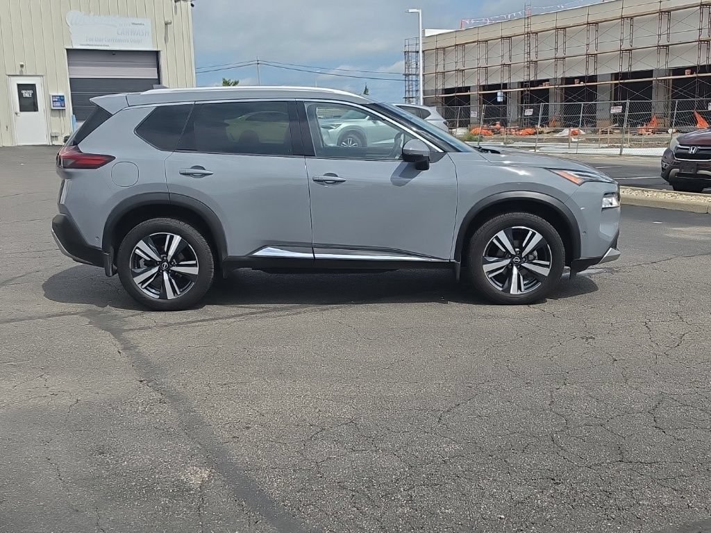 Used 2023 Nissan Rogue Platinum w/ Platinum Premium Package AWD/4WD image 9