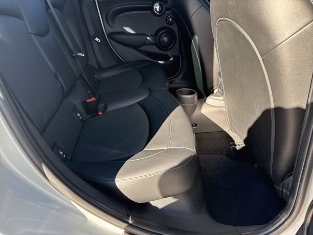 Used 2017 MINI Cooper 4-Door Hardtop image 33