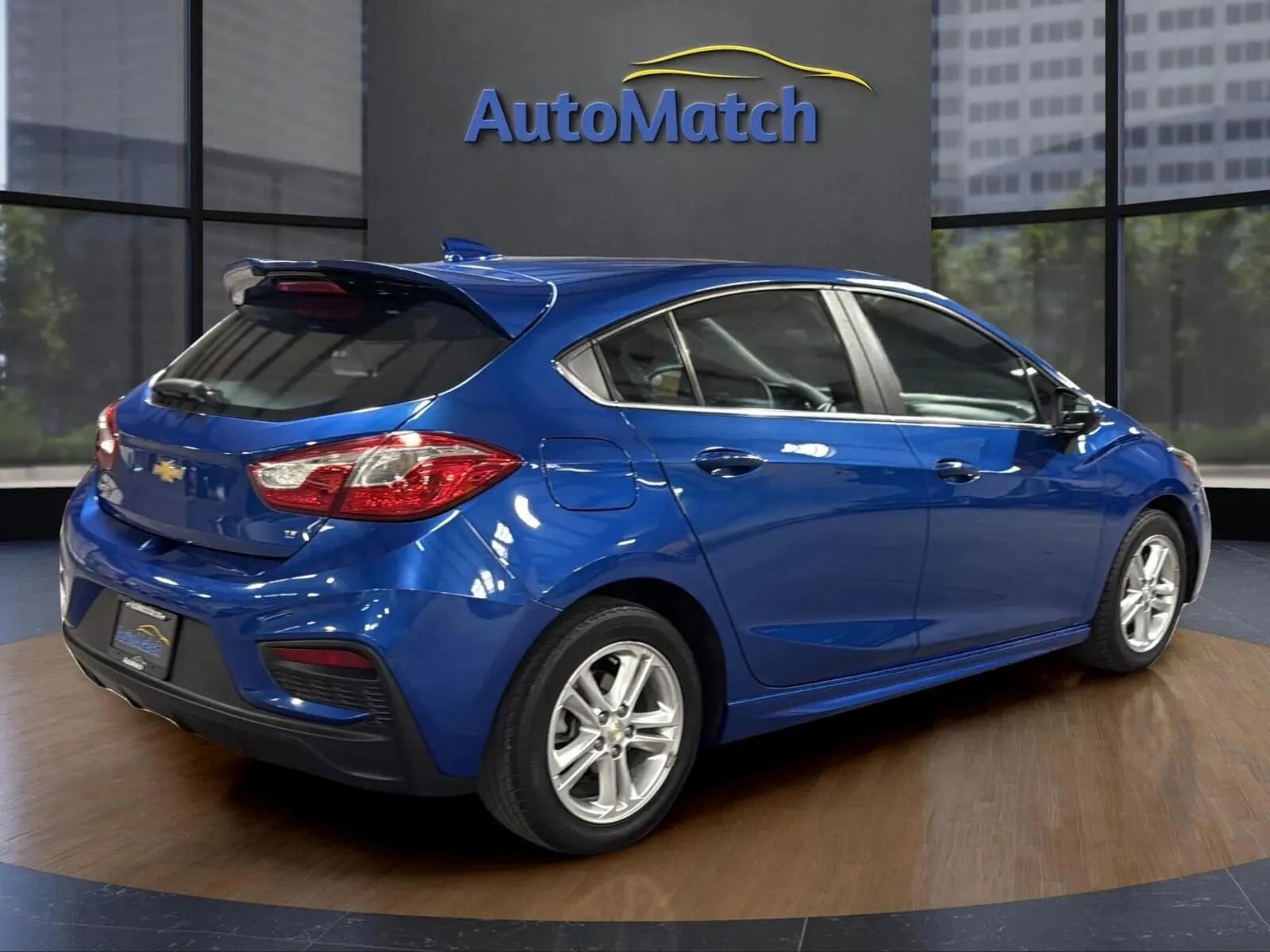 Used 2017 Chevrolet Cruze LT w/ Sun And Sound Package image 10